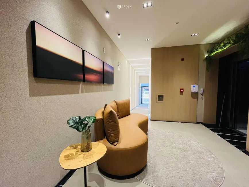 Foto 4 de Apartamento com 2 quartos à venda, 85m2 em Camboriu - SC