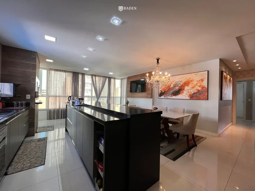 Foto 7 de Apartamento com 4 quartos à venda, 151m2 em Centro, Balneario Camboriu - SC