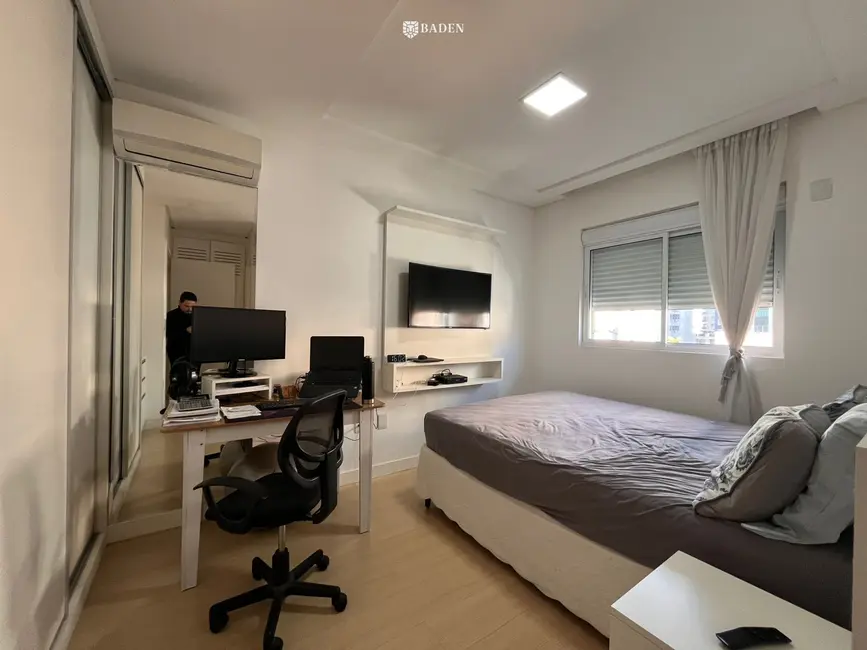 Foto 6 de Apartamento com 4 quartos à venda, 151m2 em Centro, Balneario Camboriu - SC