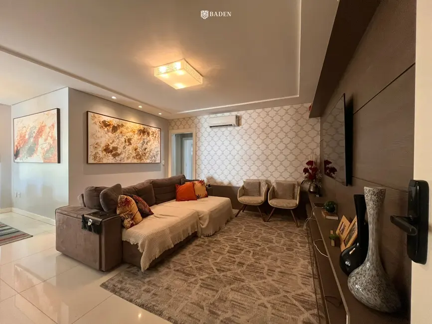 Foto 1 de Apartamento com 4 quartos à venda, 151m2 em Centro, Balneario Camboriu - SC