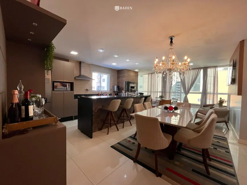 Foto 8 de Apartamento com 4 quartos à venda, 151m2 em Centro, Balneario Camboriu - SC