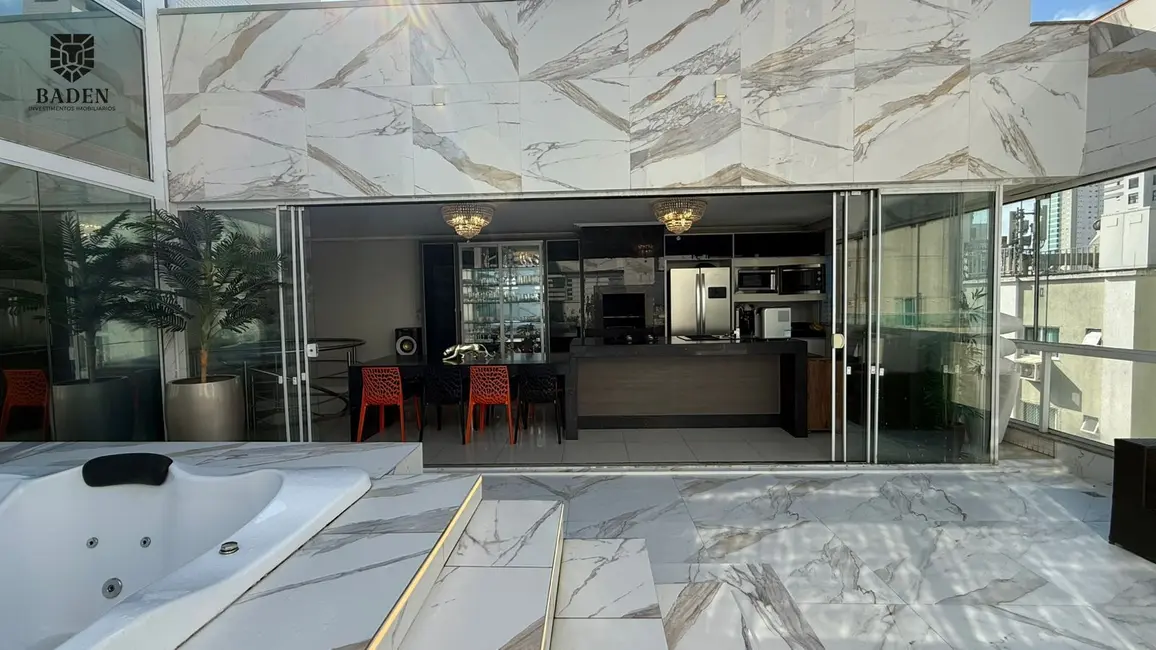 Apartamento com 4 quartos à venda, 390m2 em Centro, Balneario Camboriu - SC - imagem 5 Foto 5 de Apartamento com 4 quartos à venda, 390m2 em Centro, Balneario Camboriu - SC