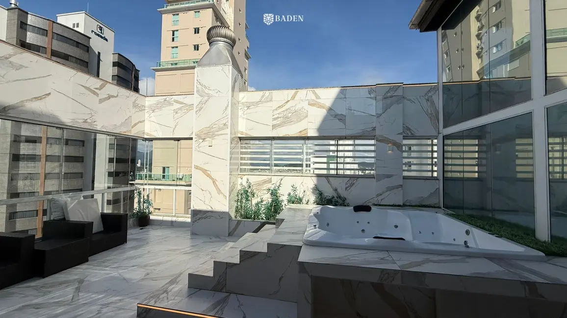 Foto 2 de Apartamento com 4 quartos à venda, 390m2 em Centro, Balneario Camboriu - SC