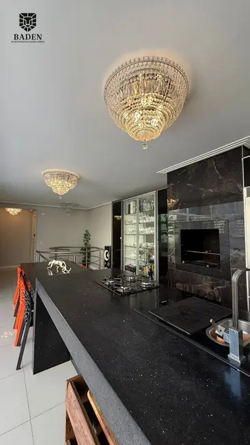 Apartamento com 4 quartos à venda, 390m2 em Centro, Balneario Camboriu - SC - imagem 3 Foto 3 de Apartamento com 4 quartos à venda, 390m2 em Centro, Balneario Camboriu - SC