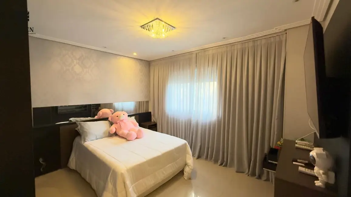 Apartamento com 4 quartos à venda, 390m2 em Centro, Balneario Camboriu - SC - imagem 9 Foto 9 de Apartamento com 4 quartos à venda, 390m2 em Centro, Balneario Camboriu - SC