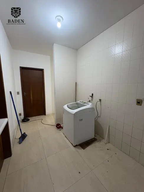 Sala Comercial com 6 quartos para alugar, 281m2 em Centro, Balneario Camboriu - SC - imagem 7 Foto 7 de Sala Comercial com 6 quartos para alugar, 281m2 em Centro, Balneario Camboriu - SC