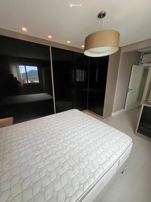 Foto 9 de Apartamento com 3 quartos para alugar, 135m2 em Centro, Balneario Camboriu - SC