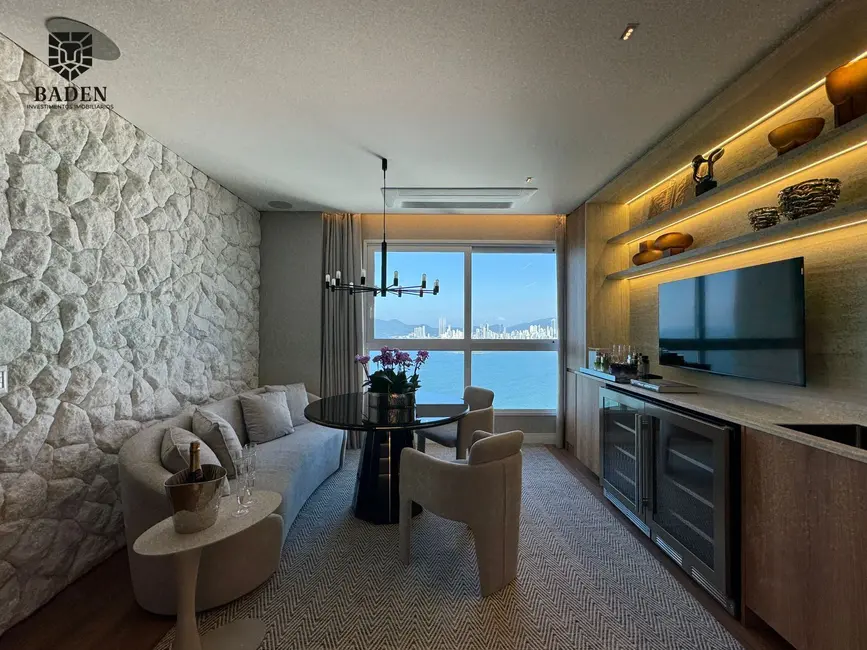 Foto 3 de Cobertura com 4 quartos à venda, 320m2 em Pioneiros, Balneario Camboriu - SC