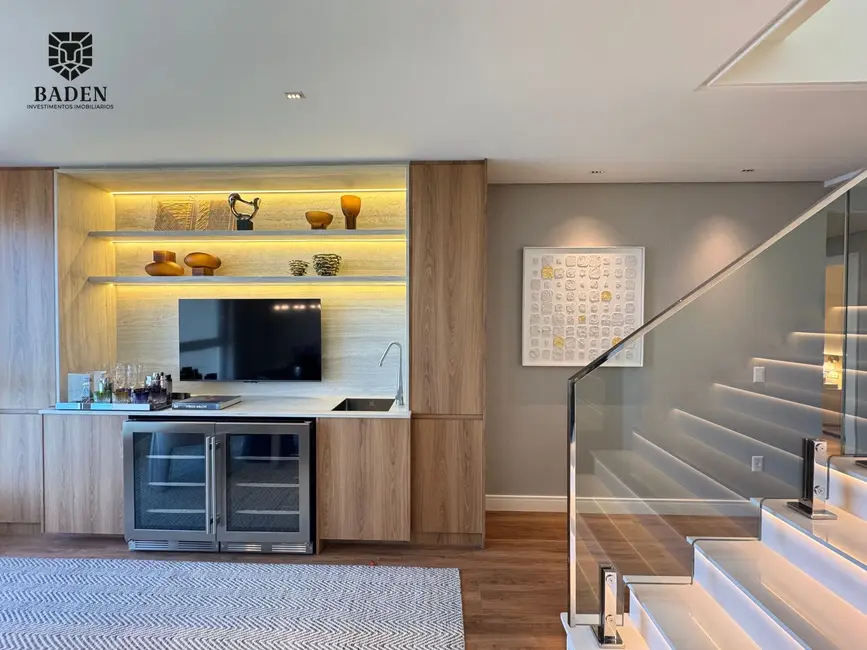 Foto 6 de Cobertura com 4 quartos à venda, 320m2 em Pioneiros, Balneario Camboriu - SC