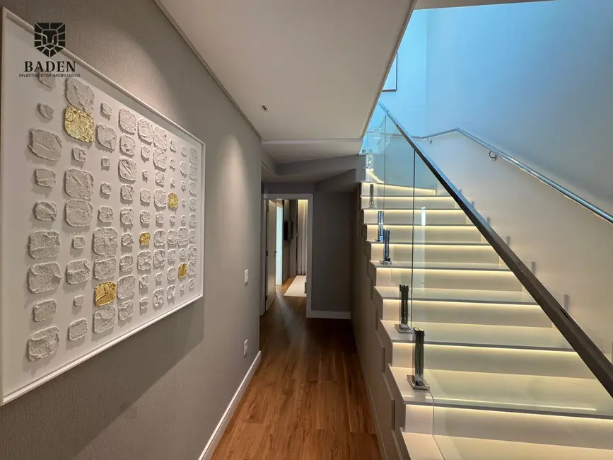 Foto 9 de Cobertura com 4 quartos à venda, 320m2 em Pioneiros, Balneario Camboriu - SC