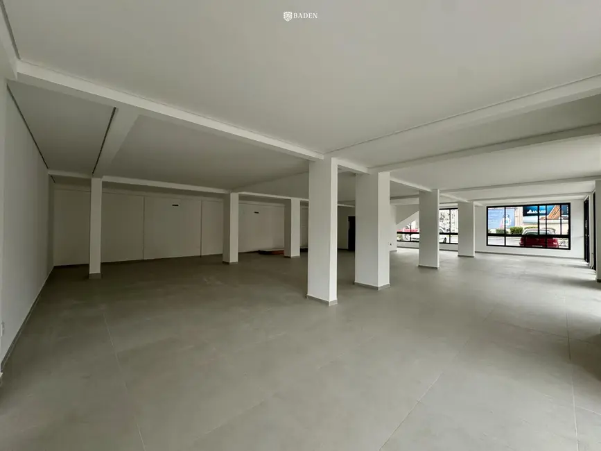 Foto 5 de Sala Comercial com 1 quarto para alugar, 220m2 em Nações, Balneario Camboriu - SC