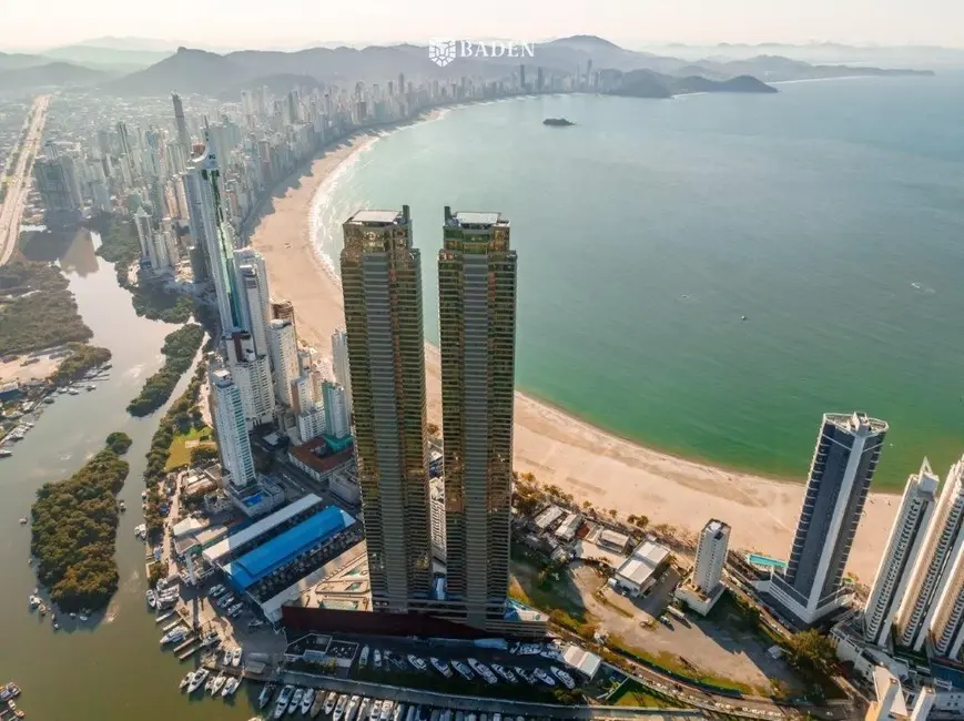 Foto 5 de Apartamento com 4 quartos à venda, 261m2 em Balneario Camboriu - SC