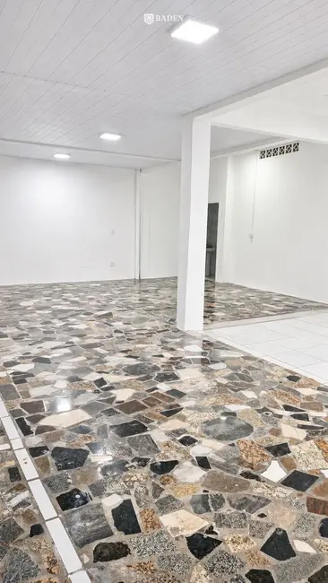 Foto 5 de Sala Comercial com 1 quarto para alugar, 180m2 em Centro, Balneario Camboriu - SC