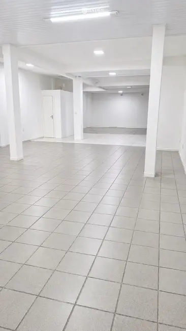 Foto 2 de Sala Comercial com 1 quarto para alugar, 180m2 em Centro, Balneario Camboriu - SC