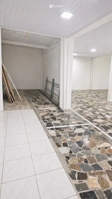 Foto 6 de Sala Comercial com 1 quarto para alugar, 180m2 em Centro, Balneario Camboriu - SC