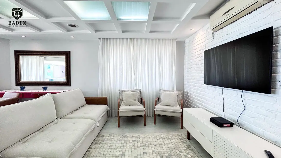 Apartamento com 3 quartos à venda, 197m2 em Balneario Camboriu - SC - imagem 9 Foto 9 de Apartamento com 3 quartos à venda, 197m2 em Balneario Camboriu - SC