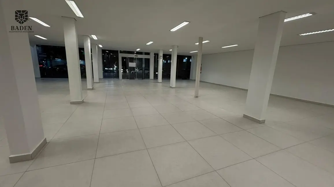 Foto 2 de Sala Comercial com 1 quarto para alugar, 477m2 em Centro, Balneario Camboriu - SC