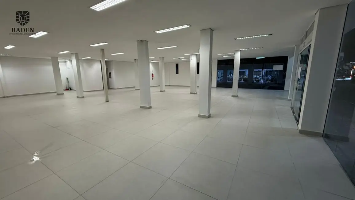 Foto 1 de Sala Comercial com 1 quarto para alugar, 477m2 em Centro, Balneario Camboriu - SC