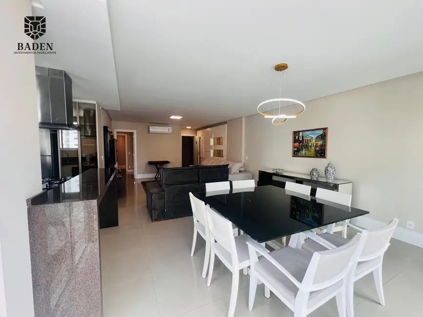 Apartamento com 4 quartos à venda, 138m2 em Centro, Balneario Camboriu - SC - imagem 9 Foto 9 de Apartamento com 4 quartos à venda, 138m2 em Centro, Balneario Camboriu - SC