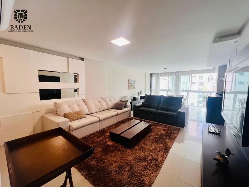 Apartamento com 4 quartos à venda, 138m2 em Centro, Balneario Camboriu - SC - imagem 2 Foto 2 de Apartamento com 4 quartos à venda, 138m2 em Centro, Balneario Camboriu - SC