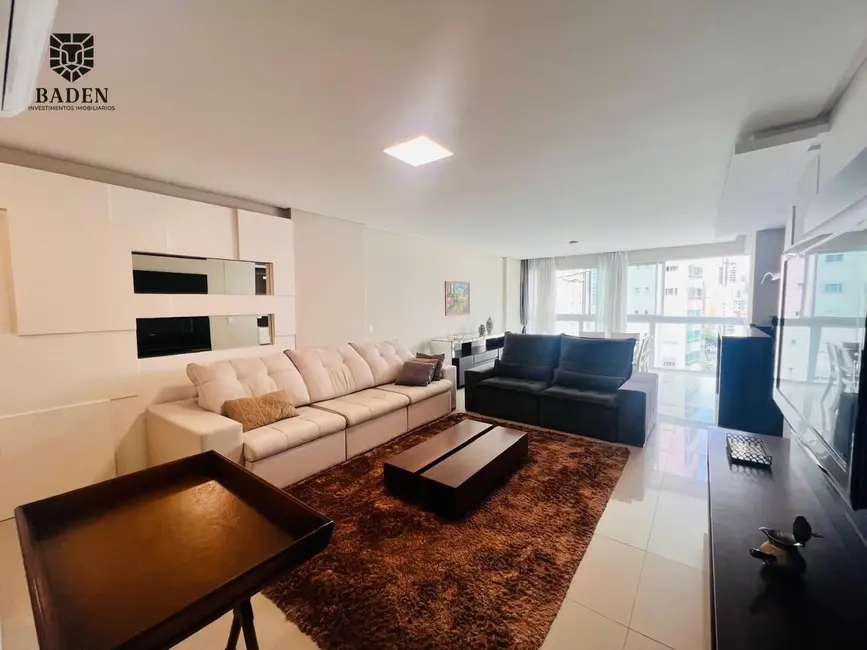 Apartamento com 4 quartos à venda, 138m2 em Centro, Balneario Camboriu - SC - imagem 3 Foto 3 de Apartamento com 4 quartos à venda, 138m2 em Centro, Balneario Camboriu - SC