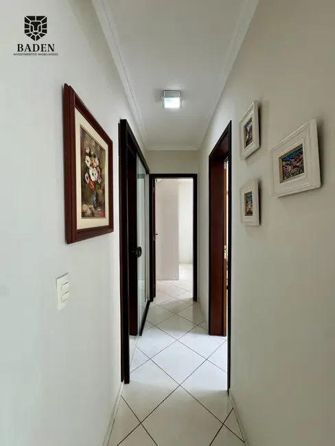 Apartamento com 2 quartos à venda, 66m2 em Centro, Balneario Camboriu - SC - imagem 7 Foto 7 de Apartamento com 2 quartos à venda, 66m2 em Centro, Balneario Camboriu - SC