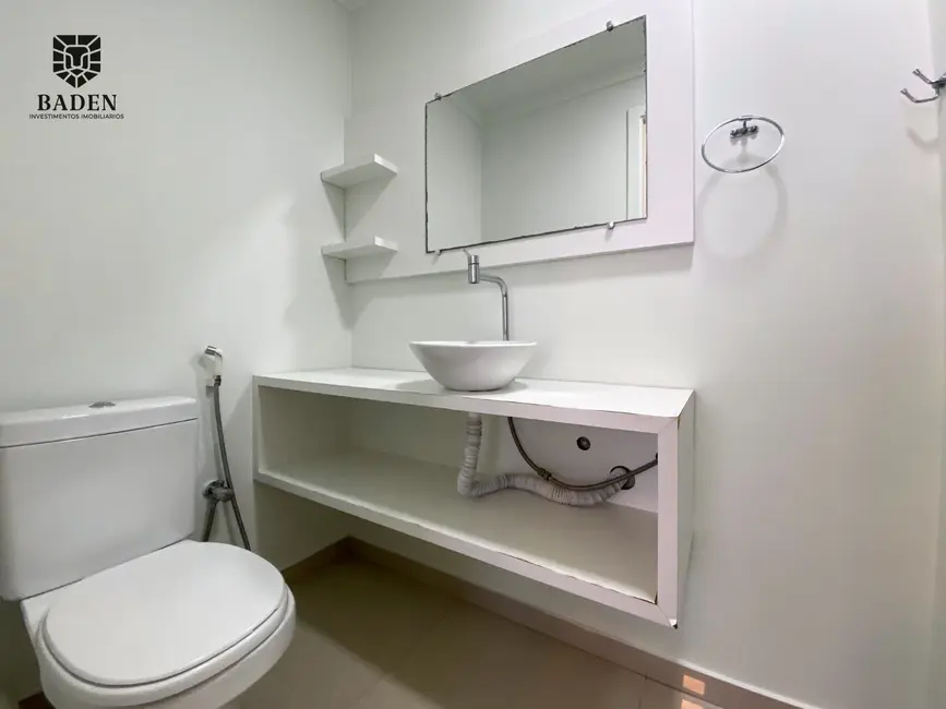 Foto 5 de Apartamento com 3 quartos à venda, 80m2 em Balneario Camboriu - SC