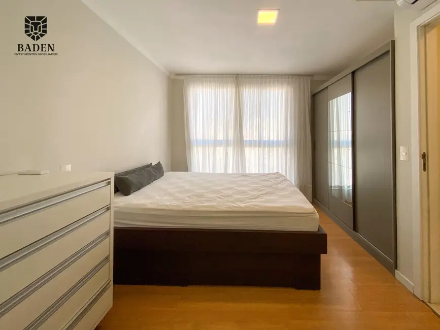 Foto 4 de Apartamento com 3 quartos à venda, 80m2 em Balneario Camboriu - SC