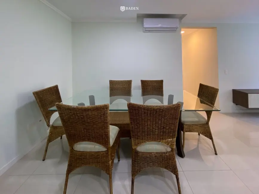 Foto 3 de Apartamento com 3 quartos à venda, 80m2 em Balneario Camboriu - SC