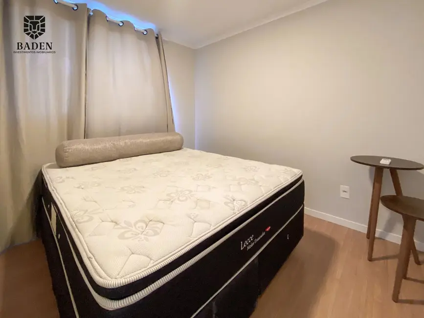 Foto 8 de Apartamento com 3 quartos à venda, 80m2 em Balneario Camboriu - SC