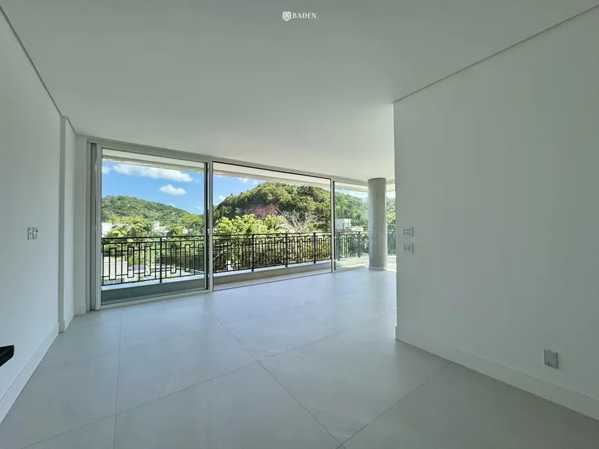 Foto 2 de Apartamento com 3 quartos à venda, 164m2 em Itajai - SC