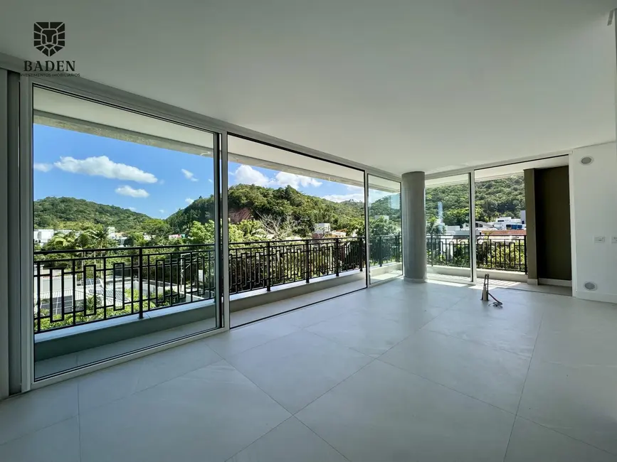 Foto 1 de Apartamento com 3 quartos à venda, 164m2 em Itajai - SC