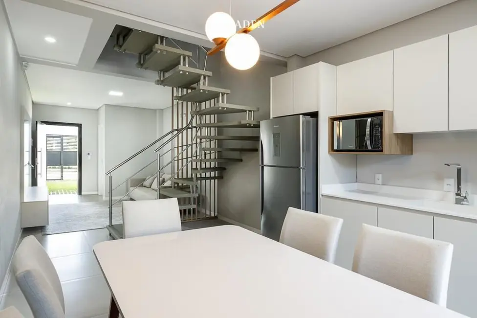 Foto 3 de Casa com 3 quartos à venda, 151m2 em Bombinhas - SC