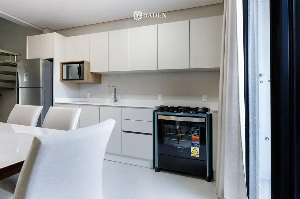 Foto 2 de Casa com 3 quartos à venda, 151m2 em Bombinhas - SC