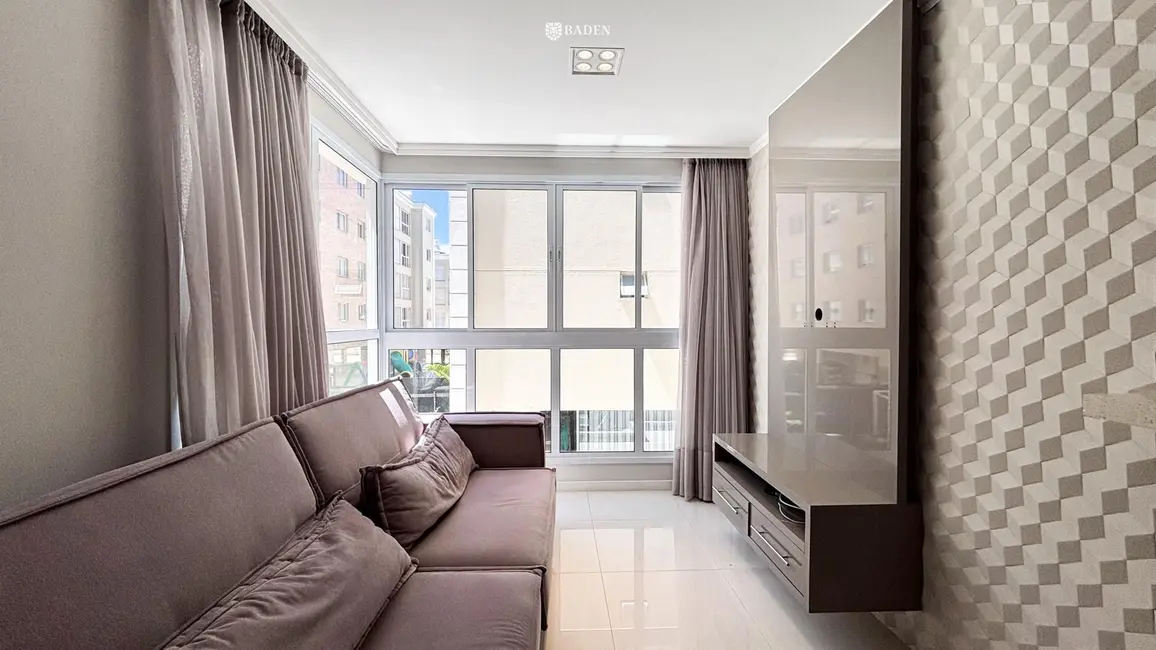 Foto 5 de Apartamento com 3 quartos à venda, 80m2 em Balneario Camboriu - SC