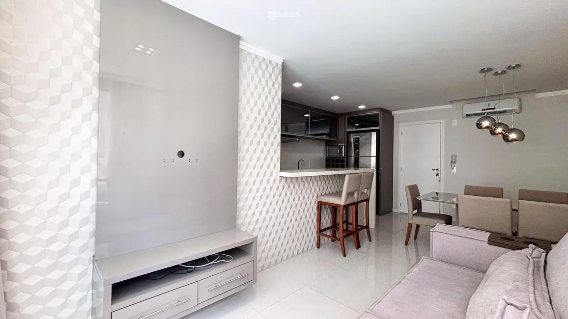 Foto 9 de Apartamento com 3 quartos à venda, 80m2 em Balneario Camboriu - SC