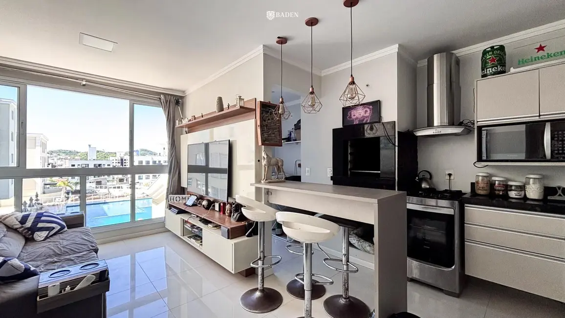 Foto 3 de Apartamento com 2 quartos à venda, 67m2 em Balneario Camboriu - SC