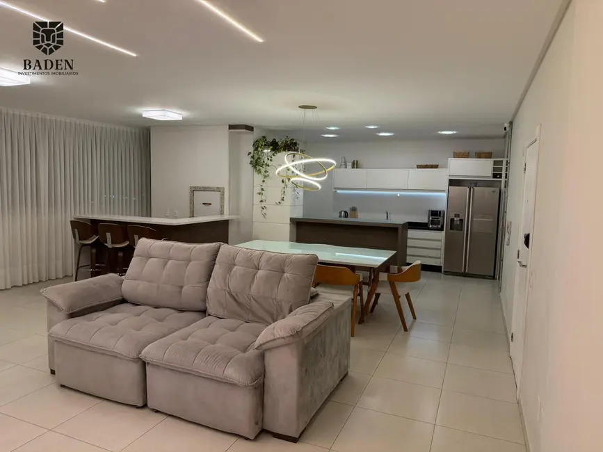 Foto 7 de Apartamento com 3 quartos à venda, 130m2 em Centro, Balneario Camboriu - SC