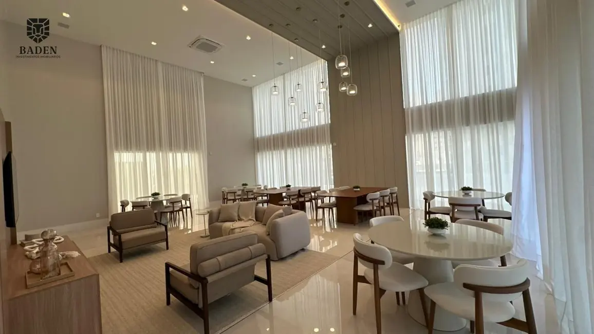 Apartamento com 3 quartos à venda, 125m2 em Centro, Balneario Camboriu - SC - imagem 9 Foto 9 de Apartamento com 3 quartos à venda, 125m2 em Centro, Balneario Camboriu - SC