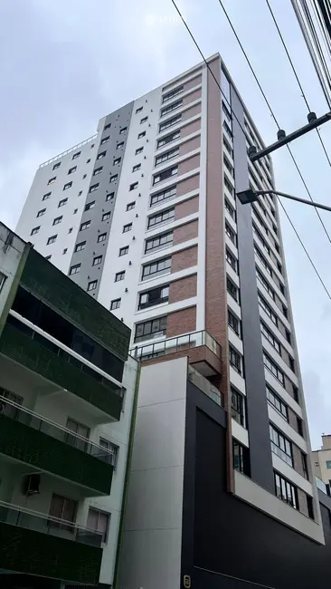 Apartamento com 3 quartos à venda, 104m2 em Centro, Balneario Camboriu - SC - imagem 2 Foto 2 de Apartamento com 3 quartos à venda, 104m2 em Centro, Balneario Camboriu - SC