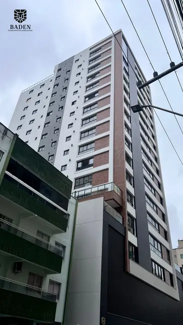 Apartamento com 3 quartos à venda, 104m2 em Centro, Balneario Camboriu - SC - imagem 2 Foto 2 de Apartamento com 3 quartos à venda, 104m2 em Centro, Balneario Camboriu - SC