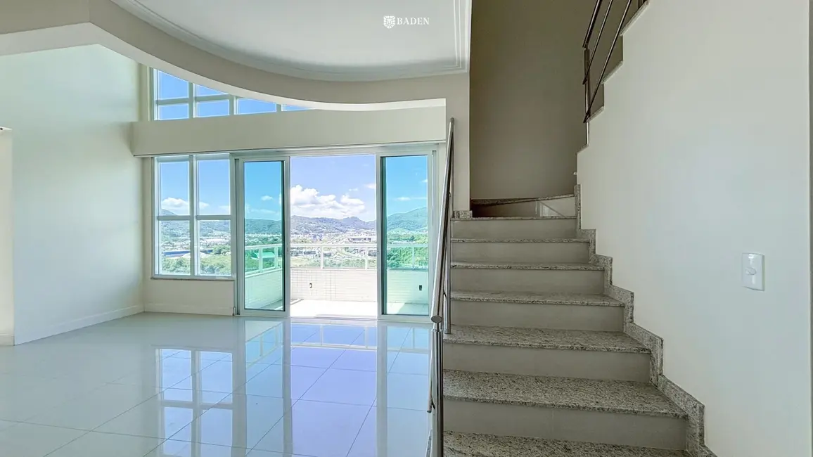 Foto 3 de Apartamento com 3 quartos à venda, 139m2 em Centro, Balneario Camboriu - SC