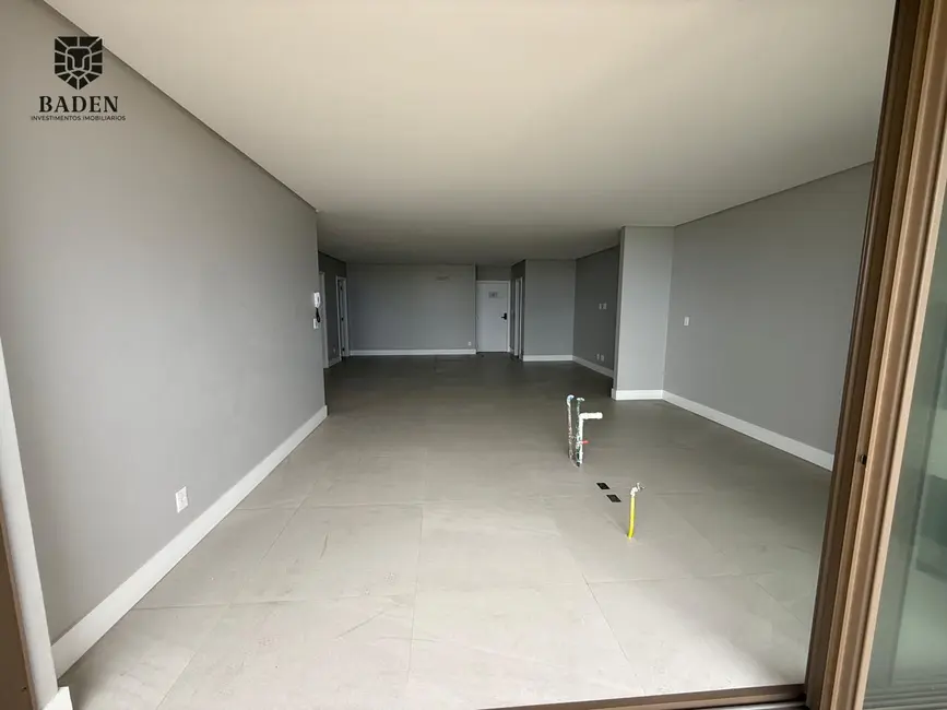 Foto 2 de Apartamento com 3 quartos à venda, 164m2 em Itajai - SC