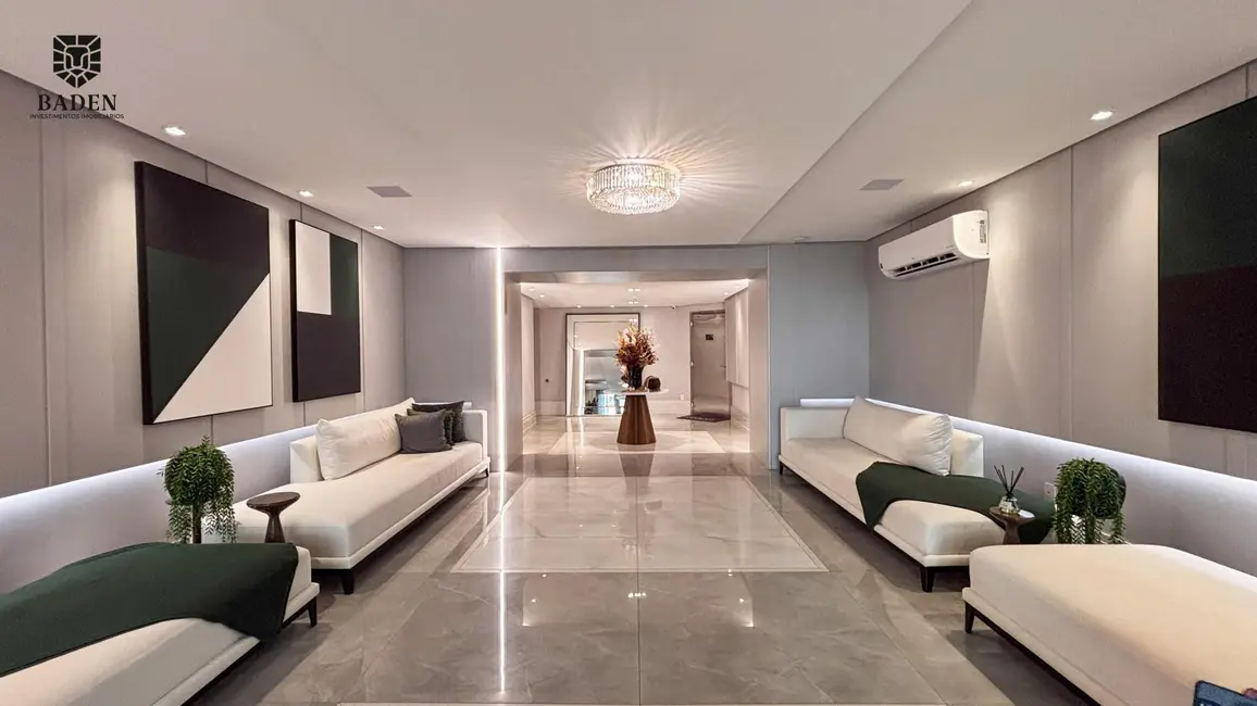 Foto 3 de Apartamento com 3 quartos à venda, 135m2 em Centro, Balneario Camboriu - SC