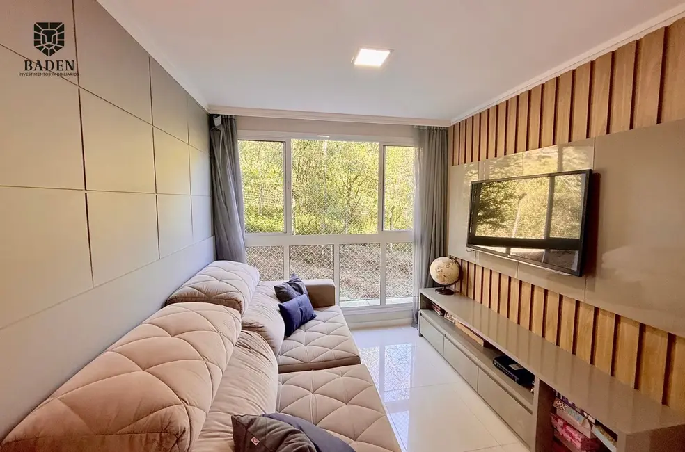 Foto 8 de Apartamento com 2 quartos à venda, 62m2 em Balneario Camboriu - SC