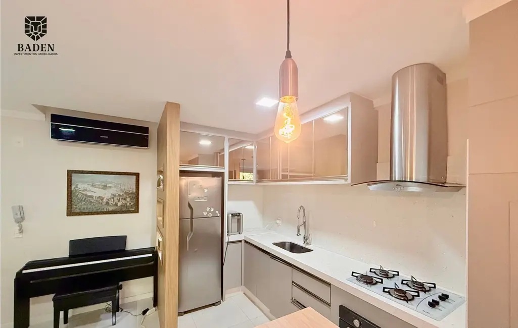 Foto 6 de Apartamento com 2 quartos à venda, 62m2 em Balneario Camboriu - SC