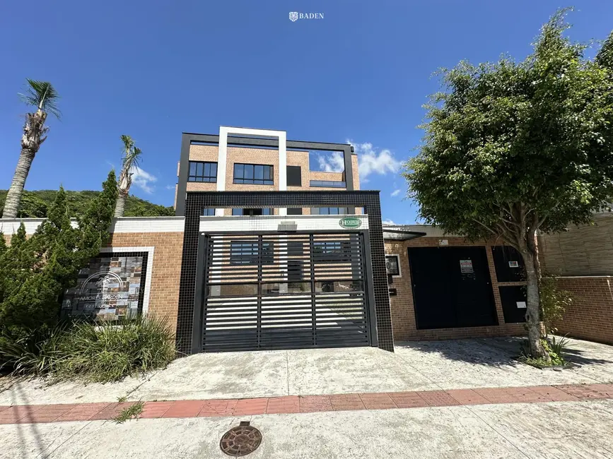 Foto 2 de Apartamento com 2 quartos para alugar, 69m2 em Praia dos Amores, Balneario Camboriu - SC