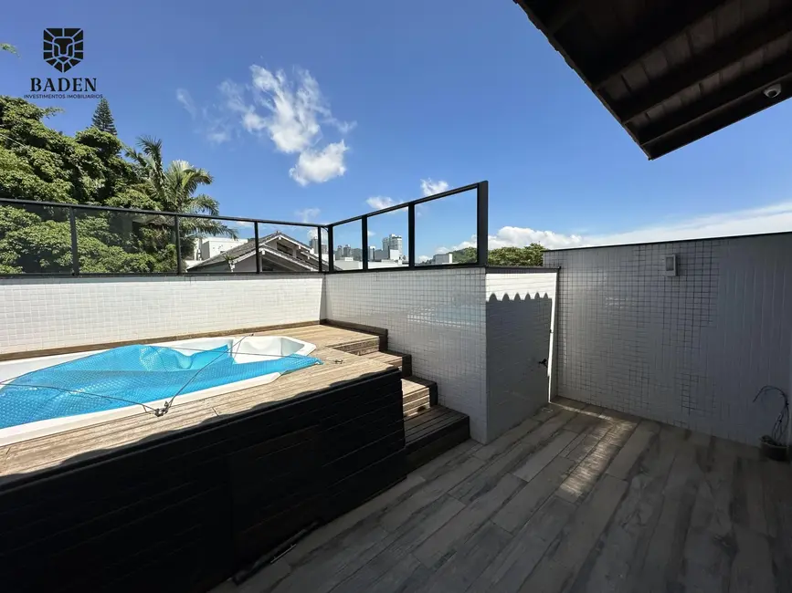 Apartamento com 2 quartos para alugar, 69m2 em Praia dos Amores, Balneario Camboriu - SC - imagem 9 Foto 9 de Apartamento com 2 quartos para alugar, 69m2 em Praia dos Amores, Balneario Camboriu - SC