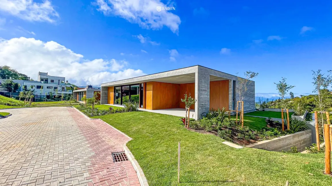 Foto 4 de Casa com 3 quartos à venda, 470m2 em Garopaba - SC