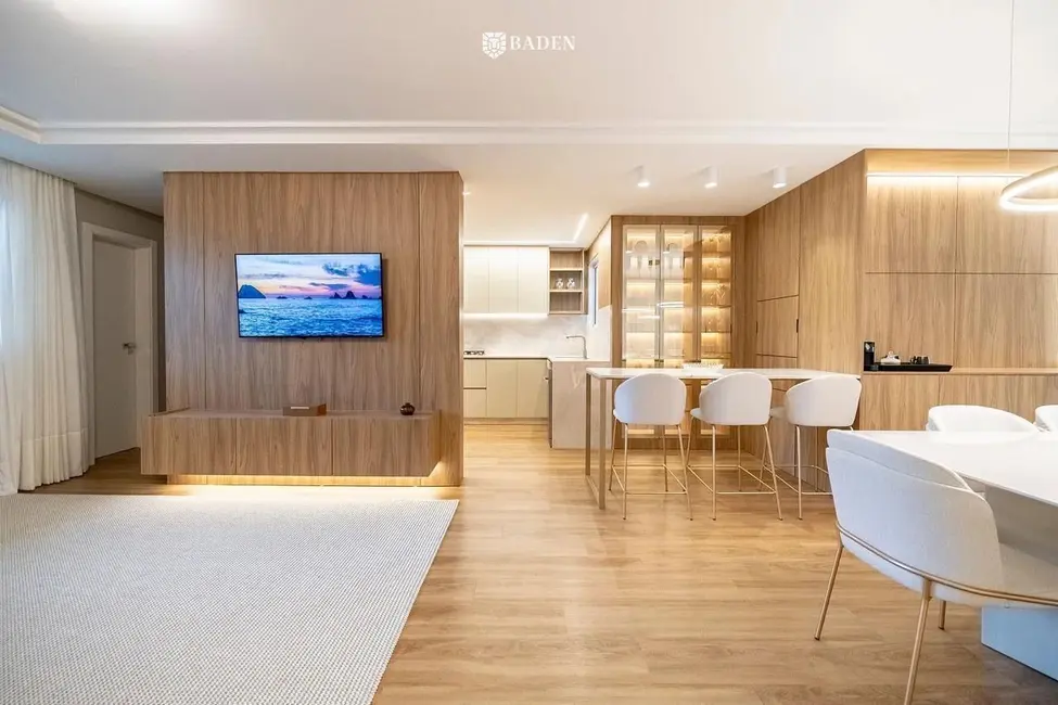 Foto 3 de Apartamento com 3 quartos à venda, 125m2 em Centro, Balneario Camboriu - SC